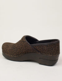 Dansko-Professional-Mini-Leopard-laterale-670x882