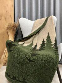 coperta-lana-stile-tirolese-montagna-cervi-stella-alpina-4-400x533